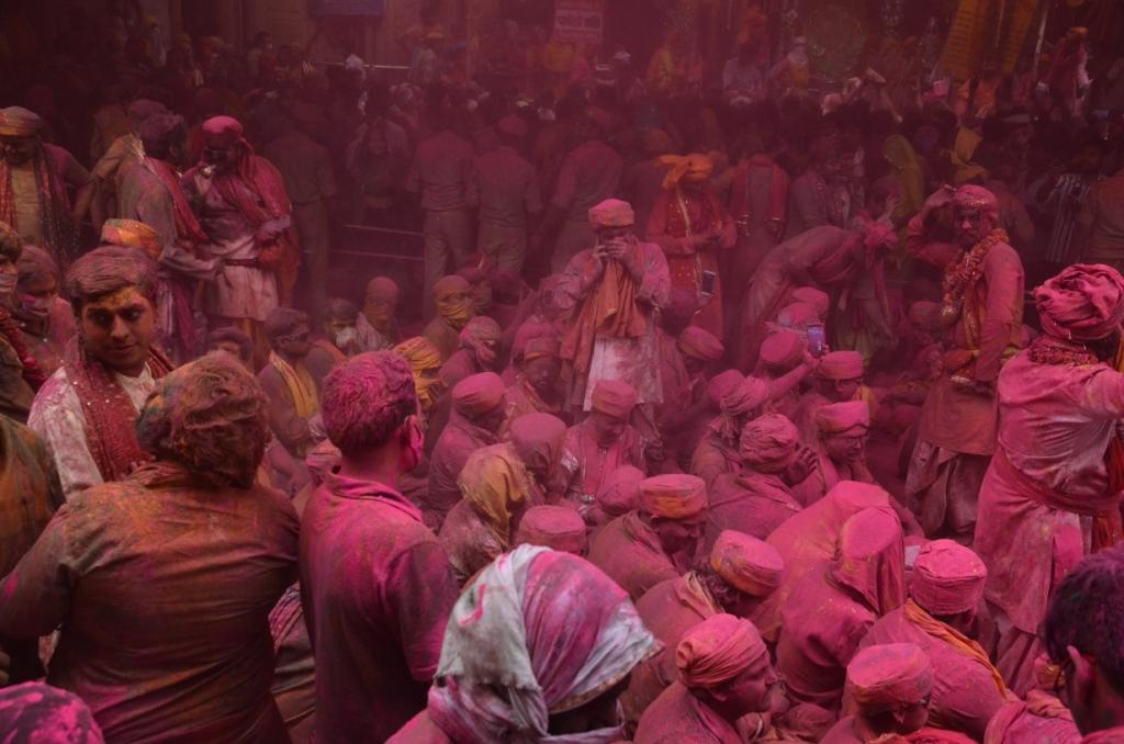 Barsana Laddu Holi
